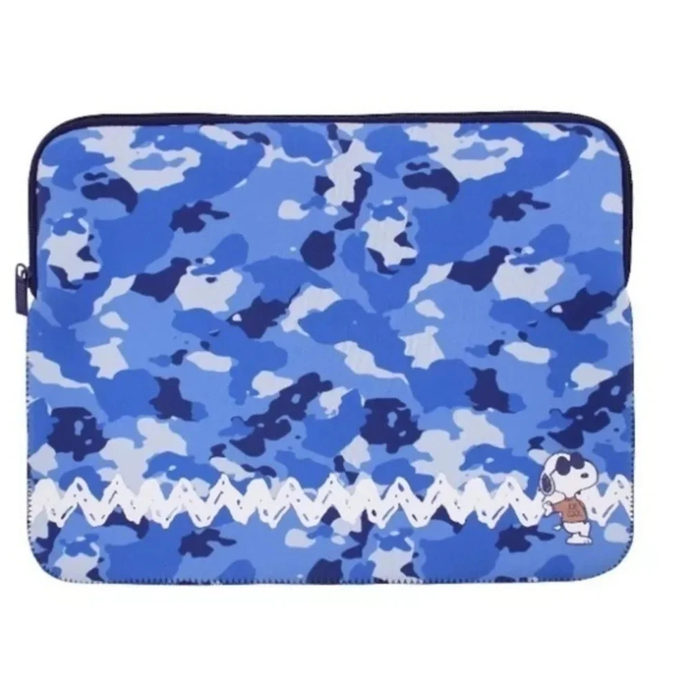 Blue Snoopy Laptop Sleeve